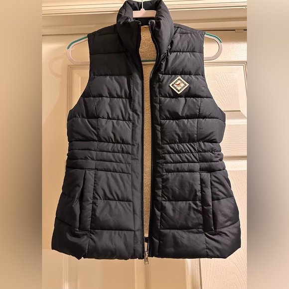 Sherpa lined vest - Picture 3 of 11